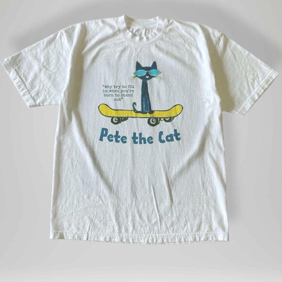 Gildan Other - White Pete the Cat Magic Sunglasses Skateboard graphic T-shirt